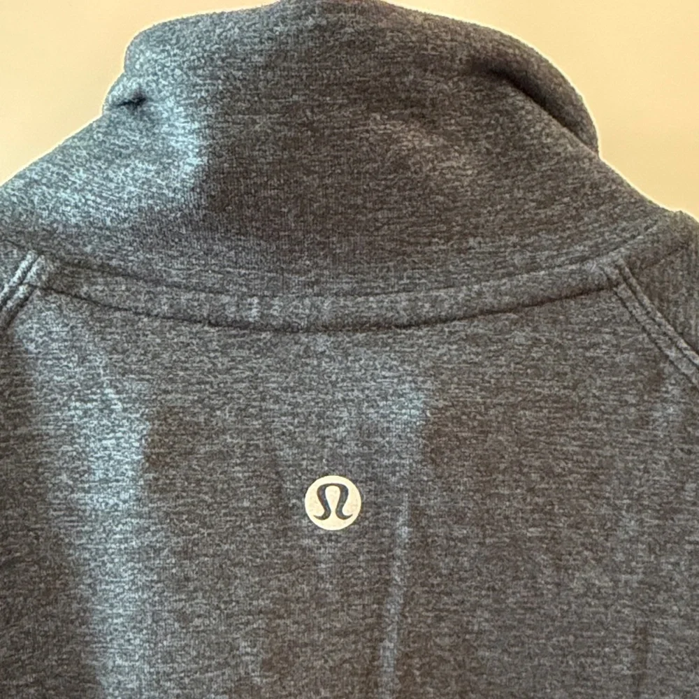 lululemon athletica Heathered Blue/Black Half-Zip Pullover